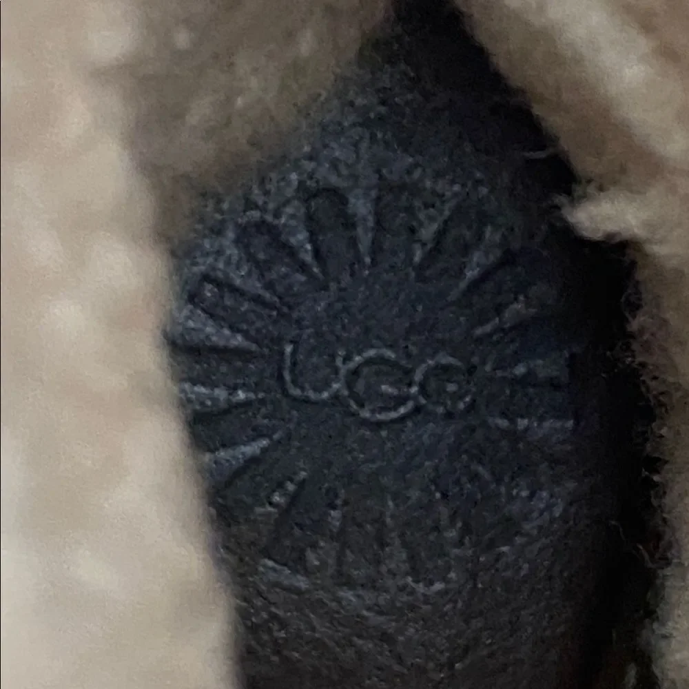 UGG Kona Womens Black Winter Waterproof Boots Sz 10 Boho Chic Western Ski Resort